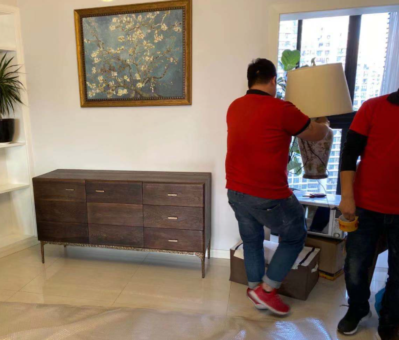 紅木家具搬運(yùn)