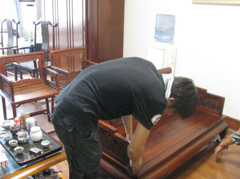 紅木家具搬運(yùn)